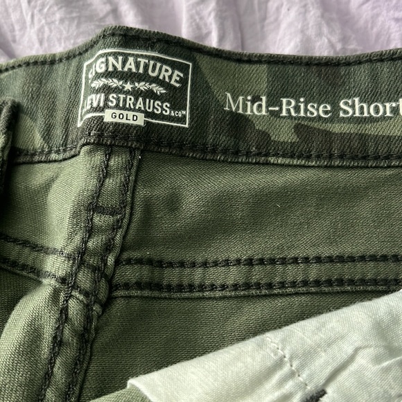 Green army print shorts - Picture 2 of 3
